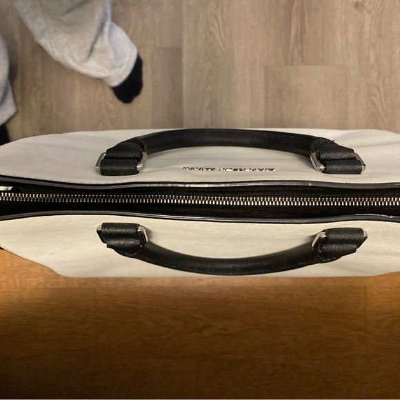 Michael Kors Selma Handbag - Picture 7 of 11